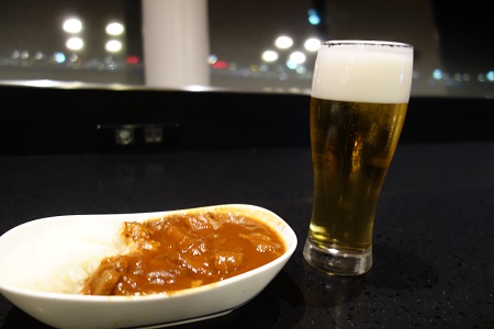 ANAラウンジでカレー