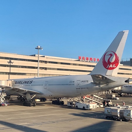 羽田空港で見たJAL機