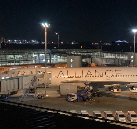 夜の羽田空港